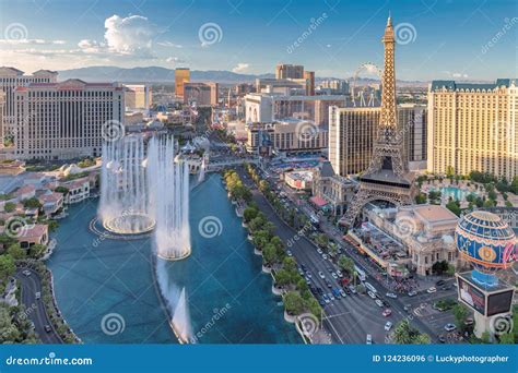 Las Vegas Strip Skyline At Sunset Editorial Photo Image Of Eiffel