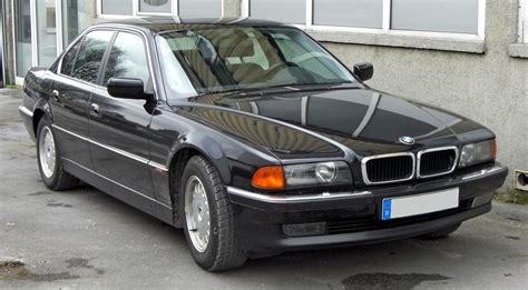 Fiche Technique Bmw 730i E38