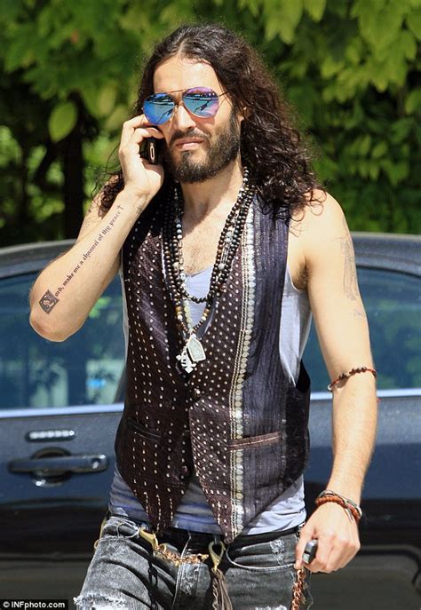 Russell Brand's new tattoo... a line from prayer used to battle addictions | Daily Mail Online