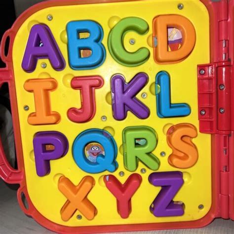 Elmo Sesame Street ABC Alphabet Letters Red Carrying Case On The Go Toy ...