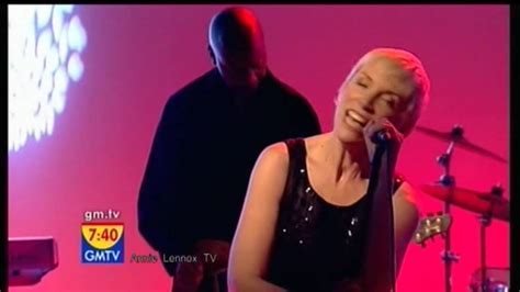 Annie Lennox Walking On Broken Glass Live Gmtv 2009 Youtube