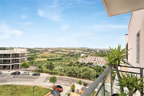 Oeiras Penthouse T Terra O De M E Vista Desafogada Kw