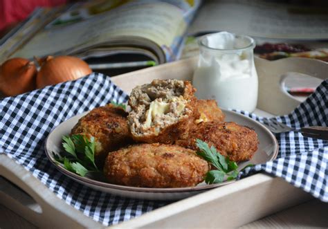 Kotlety Mielone Na Kwa Nej Mietanie Z Serem Tym Doradcasmaku Pl