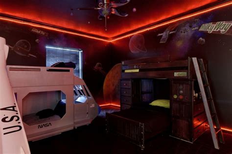 The Sweet Escape - Ice Cream Cone Swimming Pool & Splash Park