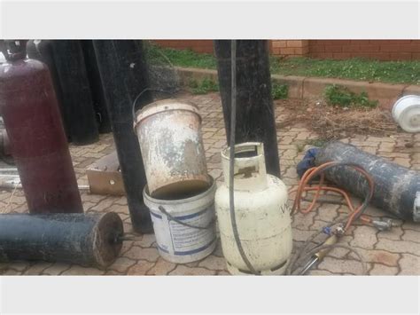 Cluster Police Crack Down On Zama Zama S Krugersdorp News