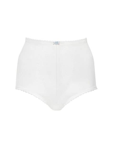 P Playtex I Can T Believe It S A Girdle Maxi Brief White