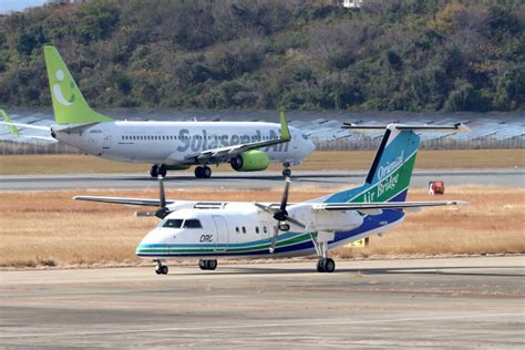 オリエンタルエアブリッジ Bombardier DHC 8 200 JA802B 長崎空港 航空フォト by tomboさん 撮影2022