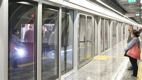 Mecidiyeköy Mahmutbey metrosunda seferler aksadı Son Dakika Haberleri