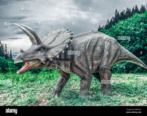 Modelo Realista De Dinosaurio Fotografías E Imágenes De Alta Resolución Página 2 Alamy