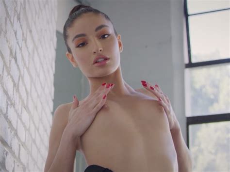 Sexy Flexible Latina Ballerina Stripping FAPCAT