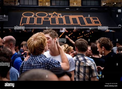 Gay men england Banque de photographies et dimages à haute résolution Alamy