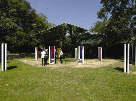 Daniel Buren La Cabane Clat E Aux Salles Work In Situ And