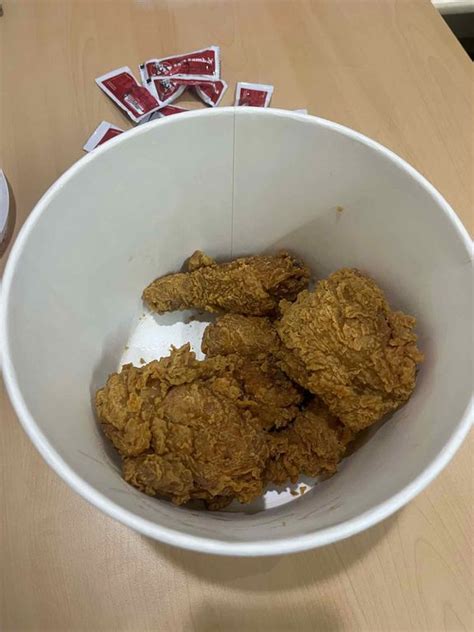 Bucket Kfc Review Mich Love Eat Di Restoran KFC Kota