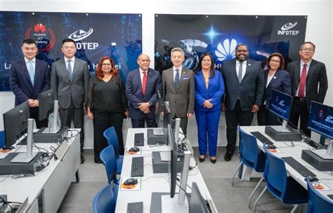 Huawei abre Academia de formación técnica TIC en RD