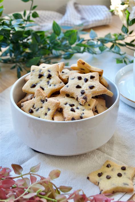 Biscotti Di Pasta Frolla Con Gocce Di Cioccolato Fondente MILLY