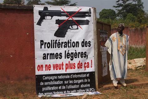 Lutte Contre Les Armes L G Res Le Rasalao Ci Collecte Plus De