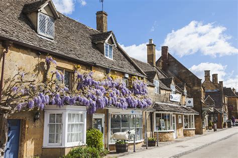 Cotswolds villages: Pretty as a picture | Britain Magazine