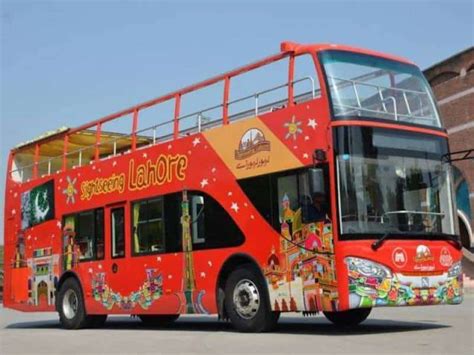 Lahore Introduces New Routes For The Double Decker Bus Service