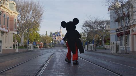 Document Rio Sobre O Mickey Mouse Ganha Trailer E Data De Estreia