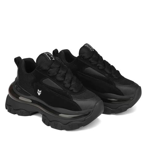 Giày Naked Wolfe STRIKE DOUBLE BLACK Jordan