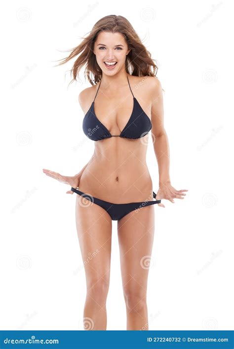 Cuerpo Bikini Feliz Y Mujer En Estudio Sobre Fondo Blanco Para Retrato De Confianza Y Un Lindo
