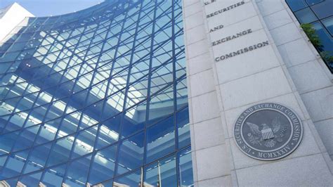 Sec Makes Rare Calls To Spot Bitcoin Etf Applicants Analyst Says