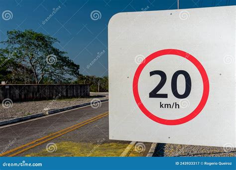 Maximum Speed Limit Sign 20 Kmh Isolated Road Sign Icon Traffic Sign