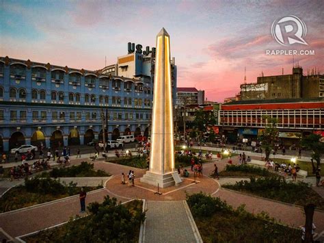 Cebuanos Visit The Newly Restored Freedom Park At The Carbon District