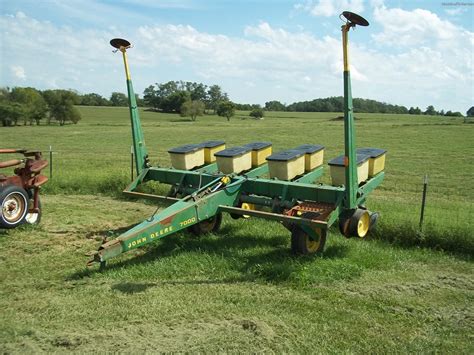 John Deere 7000 Planting And Seeding Planters John Deere Machinefinder