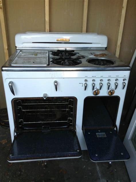 Antique 1950s Classic Chambers Gas Stove Model 61c White Gas Stove