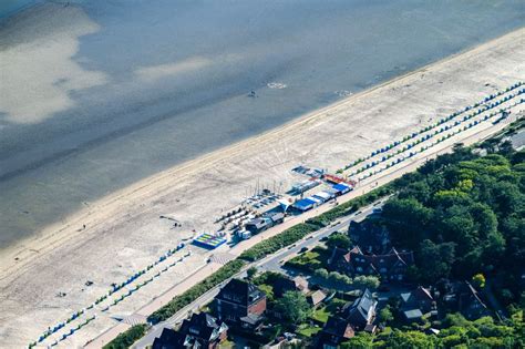 Wyk auf Föhr von oben Sandstrand Landschaft an der Nordsee in Wyk