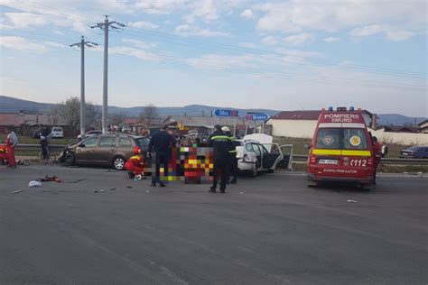 ACTUALIZARE Șoferul lovit de un TIR la intersecția cu drumul ce duce