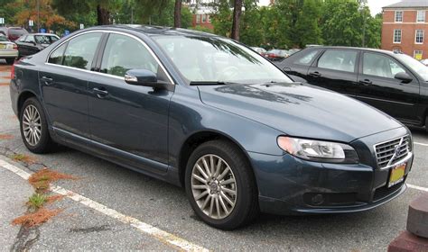 2007 Volvo S80 V8 - Sedan 4.4L V8 AWD auto