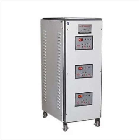 Automatic 90 Three Phase Air Cooled Servo Stabilizers 415 V 15 Kva