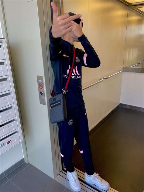 Psg Tracksuit Drip Uk Gucci Bag Stile Per Ragazzi Moda Da Uomo