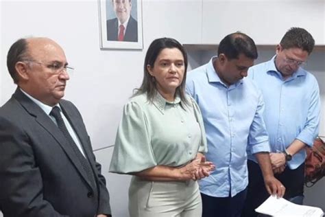 Esposa do prefeito cassado de Iguatu assume cargo até 31 de dezembro