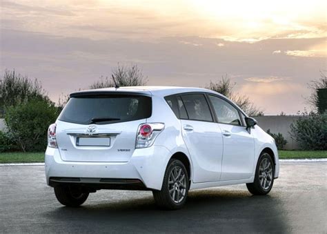 Toyota Verso Hybrid - amazing photo gallery, some information and ...