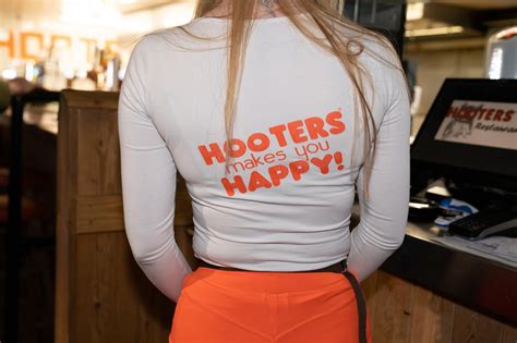 Hooters Nottingham On Twitter Happiness Is Key Right We Want To Put