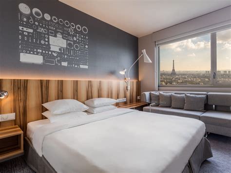 Luxury Rooms & Suites in Paris | Hyatt Regency Paris Etoile