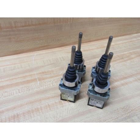 Telemecanique XD2-PA22 Schneider Joy Stick XD2PA22 (Pack of 4) - Used ...