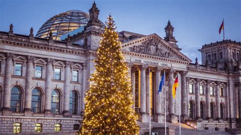 Germania No Sprechi Un Solo Albero Di Natale Acceso Per Citt La