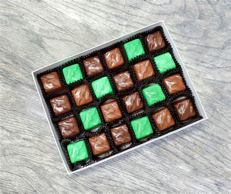 Half Pound Mint Meltaways Boxed Chocolate Pete And Belles