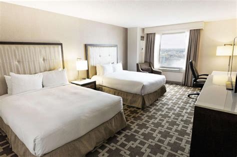 Hilton Niagara Falls Fallsview Hotel and Suites - Hotel in Niagara Falls (ON) - Easy Online Booking