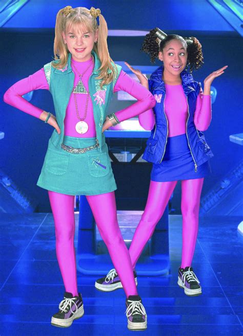 Zenon Kar Played By Kirsten Storms And Nebula Wade Played By Raven