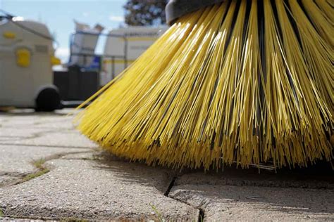 Pulizia Strade A Firenze Agosto No Alla Sospensione Dei Servizi Alia