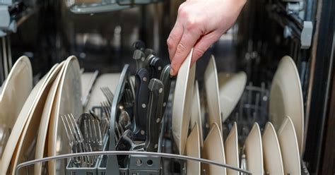 Holiday Tip How To Properly Load A Dishwasher For Cleaner Dishes