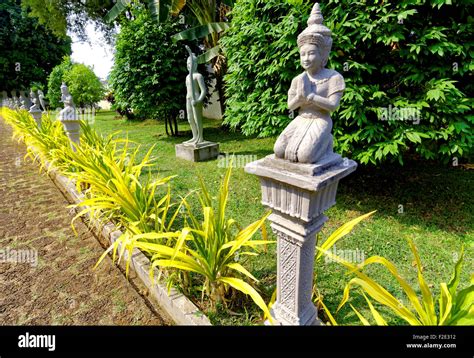 Riverfront Phnom Penh Cambodia Sisowath Quay Riverside Promenade