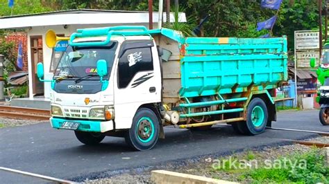 Mobil Truk Truk Hino 500 Truk Mitsubishi Fuso Isuzu Giga Ud Quester