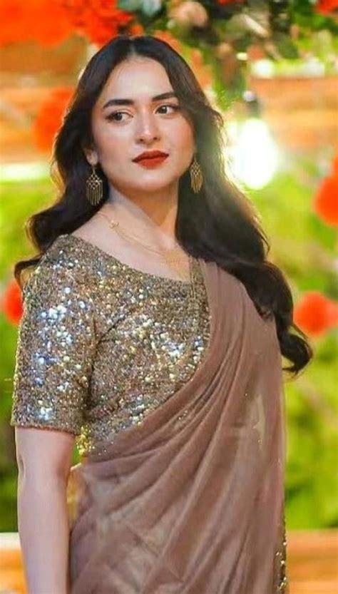 Yumna Zaidi In Saree