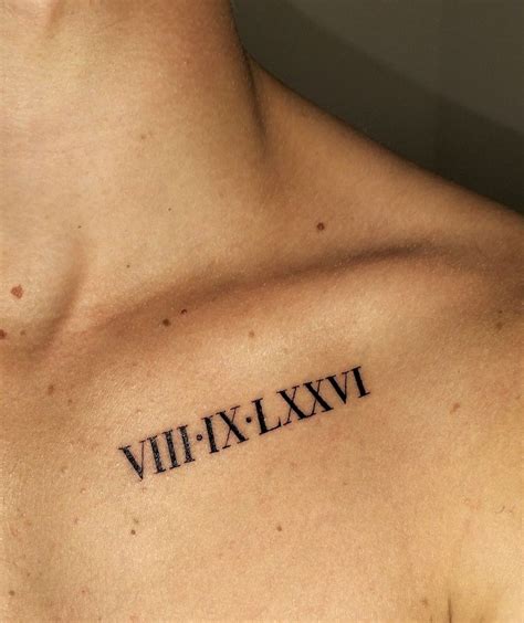 Roman Text Tattoo En Tatouage Date De Naissance Tatouage Date